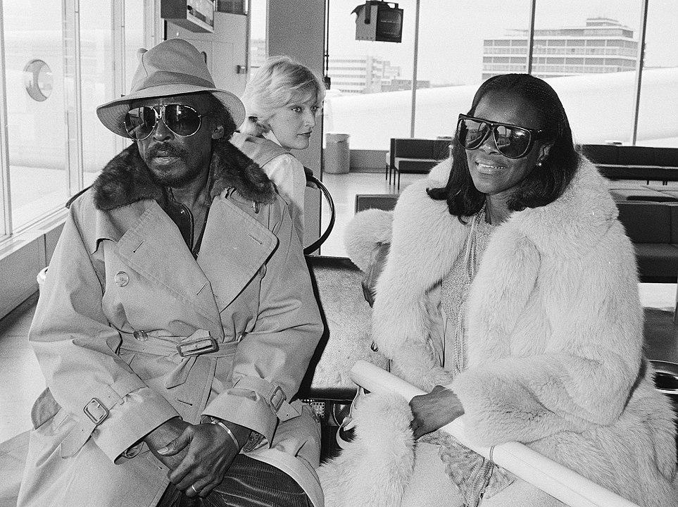 YOUNG-Miles_Davis_and_Cicely_Tyson_1982.jpg