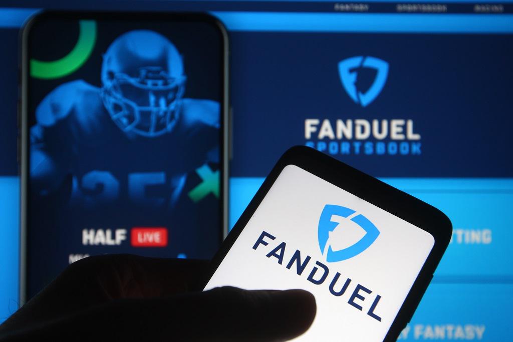 FanDuel vs. DraftKings: Who has the best sportsbook?