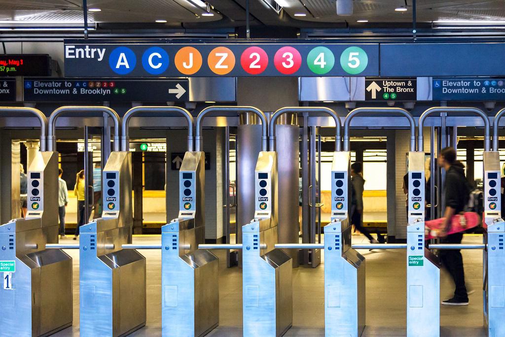 Metro riders can get up to 50 percent off their downtown Los