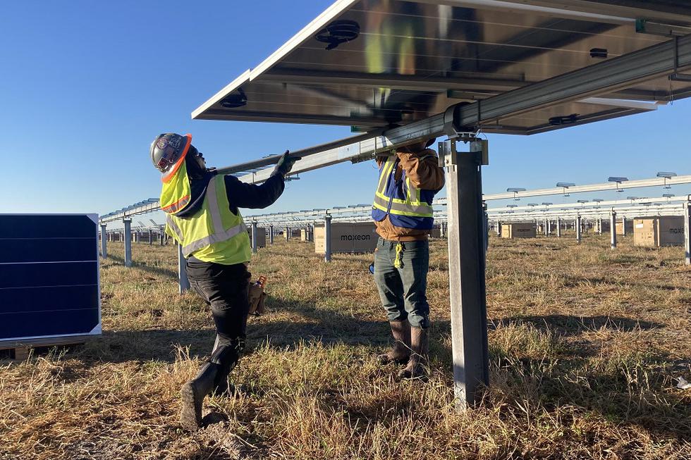 Workers on Solars Front Lines image