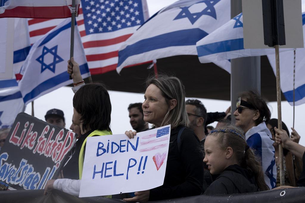White House pushes back against the 'Squad' on Israel stance