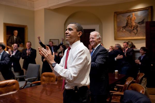 barack_obama_reacts_to_the_passing_of_healthcare_bill.jpg.jpe