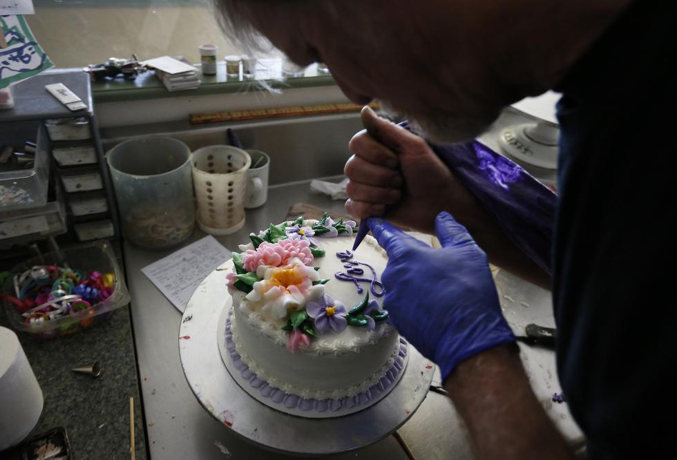 Cake baker hotsell supreme court